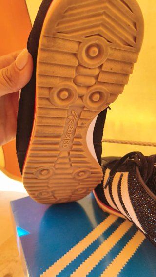 Zapatillas Adidas SL Negras y Rojas