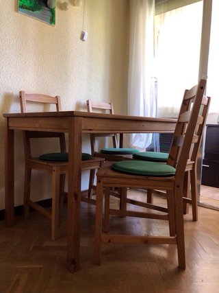 Mesa Comedor Madera + 4 Sillas