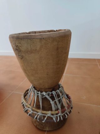 Yembé Africano de Madera