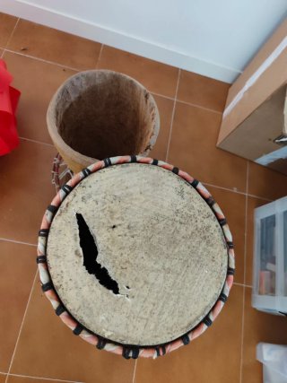 Yembé Africano de Madera