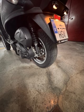 Piaggio mp3 500 LT. ETIQUETA C  2011. Negociable