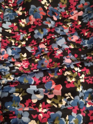 Falda Stradivarius Talla L Estampado Floral