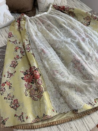 Traje de Fallera Amarillo y Plata