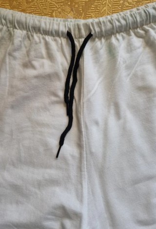 Pantaloni donna bianchi leggeri