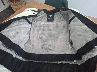 Chaqueta Moto Revit TT Cuero Vaca Talla 48