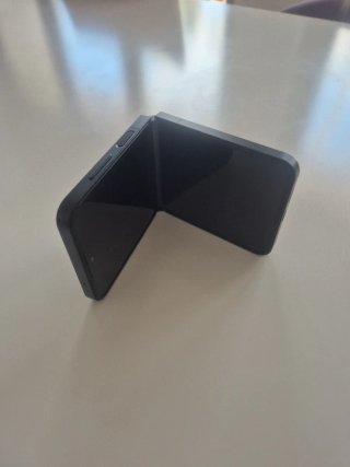 Samsung Galaxy Z Flip pieghevole nero