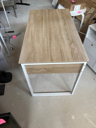 Escritorio madera y patas metal blancas (x 4)