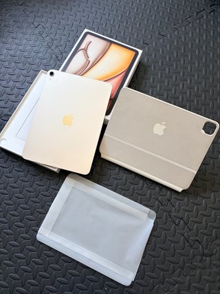 Conjunto iPad Air M3 Starlight + Magic Keyboard