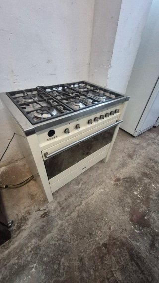 Cocina de gas con horno