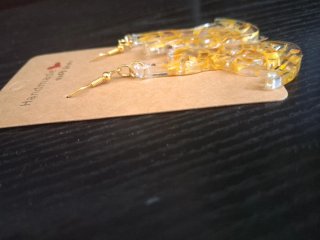 Orecchini artigianali con fiori secchi