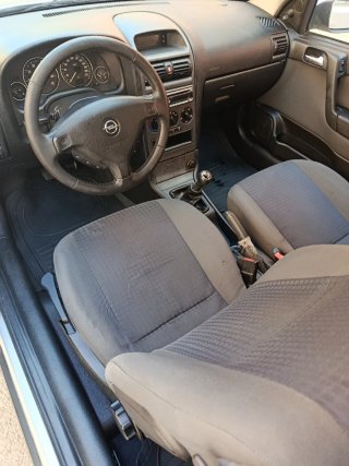 Opel Astra 2004