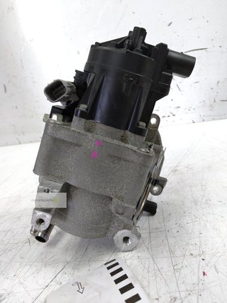 Válvula EGR Mazda CX-30 2020 2.0 Skyactiv HFY1 19H2906106