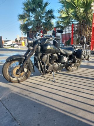 moto honda shadow 750