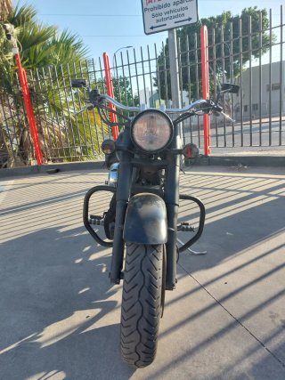 moto honda shadow 750