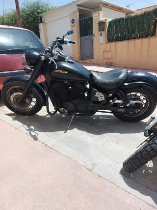 moto honda shadow 750
