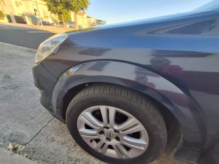 Opel Astra 2010