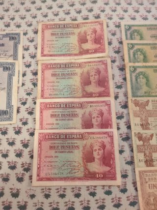 Billetes antiguos 100, 10, 5 y 1 pesetas