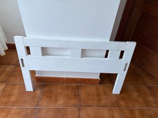 Cama Infantil Kritten con colchón y protector.