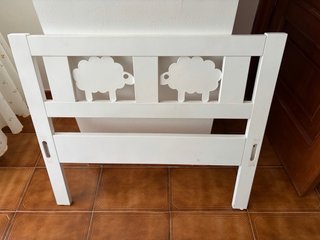 Cama Infantil Kritten con colchón y protector.