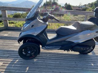 Se vende PIAGGIO MP3 LT 500 SPORT