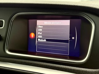 Volvo V40 2.0 D3 RDesign Momentum Auto