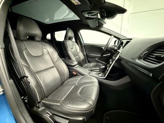 Volvo V40 2.0 D3 RDesign Momentum Auto