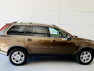 Volvo XC90 2.4 D5 AWD Momentum Auto