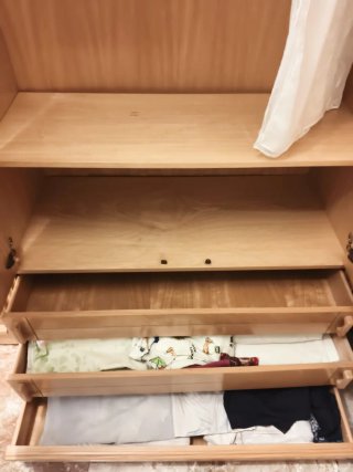 Armario y Mueble Madera de pino.