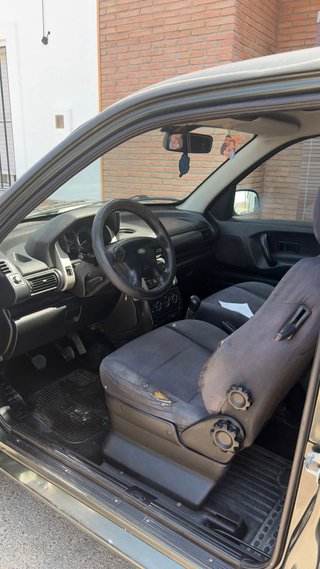 Land Rover Freelander 2004.