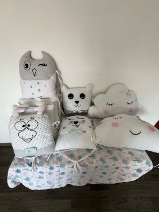 Conjunto protectores cuna decorativos marca Kreda