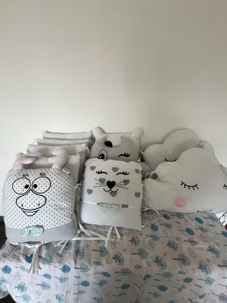 Conjunto protectores cuna decorativos marca Kreda