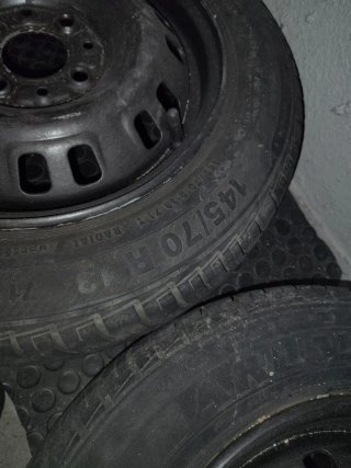 2 Ruedas 145/70 R13 71T