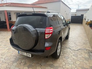 Toyota RAV4 2010