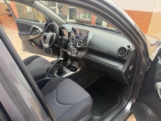 Toyota RAV4 2010