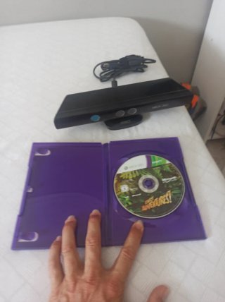 Xbox 360 Kinect + Juego Kinect Adventures