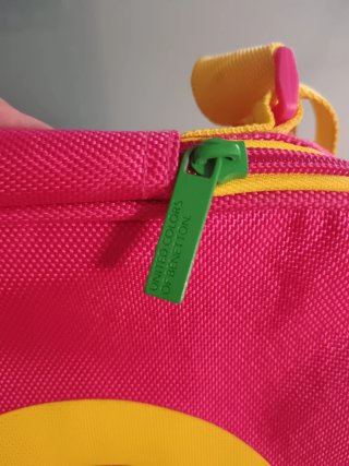 Bolso Benetton rosa y amarillo