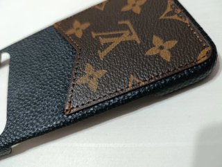 Funda Louis Vuitton iPhone 17 Pro Max