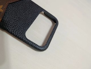 Funda Louis Vuitton iPhone 17 Pro Max