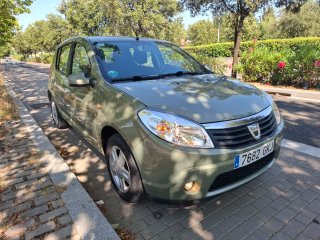 Dacia Sandero 2009