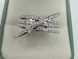 Anillo oro 18 kt con diamantes