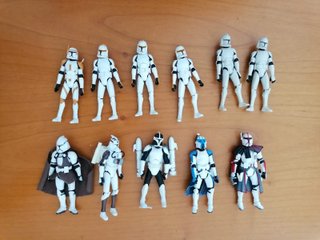 28 figuras Star Wars Hasbro 3.75" -The Clone Wars