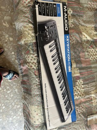 Controlador MIDI KEYSTATION 49 MK3