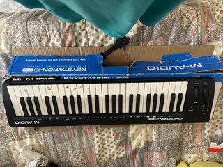 Controlador MIDI KEYSTATION 49 MK3