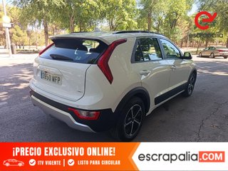 Kia Niro 1.6 GDi HEV 104kW (141CV) Concept