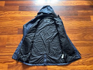 Chaqueta Tanta Hombre Talla M con Capucha