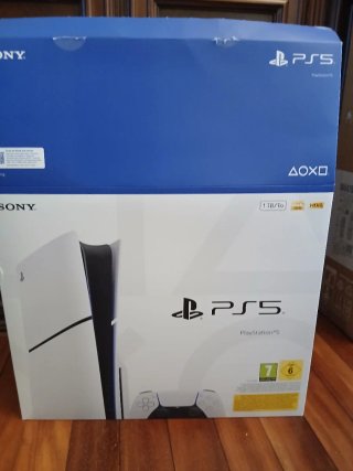 PS5 Slim 1TB Blanca + 2 Juegos gratis