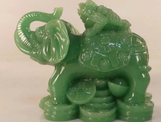 Figura Elefante y Rana Piedra Verde