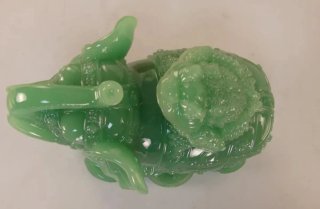 Figura Elefante y Rana Piedra Verde