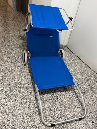 Silla de playa con ruedas y parasol