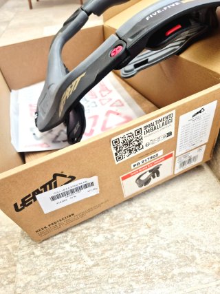 Lote MET MCR + Leatt 5.5 Enduro/DH